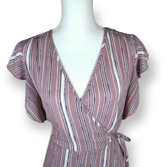 XHILARATION PURPLE & WHITE FAUX WRAP DRESS SZ.M EUC - Picture 4 of 8